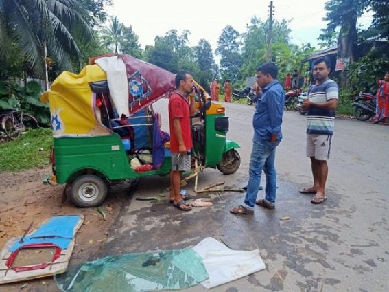 4 Persons Injured in Road Accident in Kalyanpur-Teliamura Route 4 Persons Injured in Road Accident in Kalyanpur-Teliamura Route